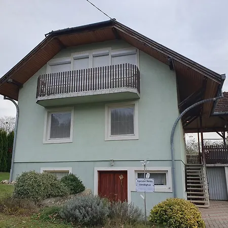 Apartment Egervari Beres Vendeghaz-tetoteri
